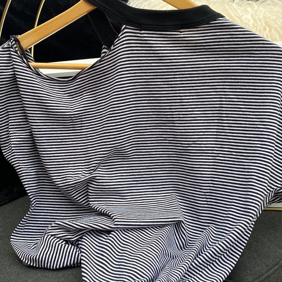 Philanthropy striped t shirt . - Picture 4 of 4